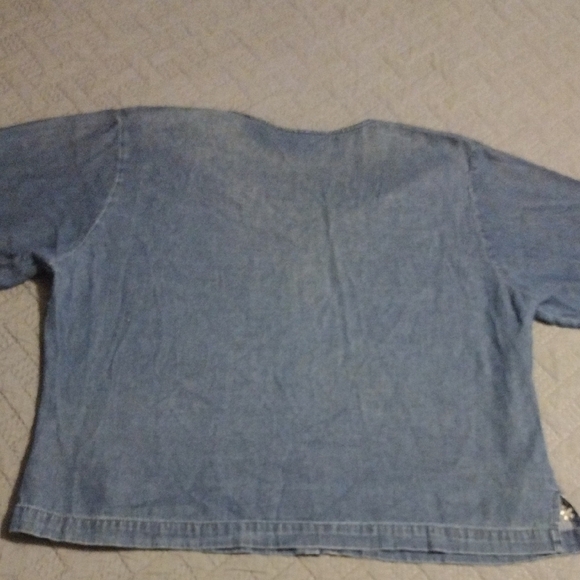 Floral Embroidered Denim Blouse - Picture 9 of 9